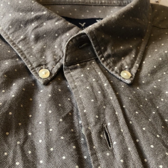 AE Mens L button up - Picture 3 of 5